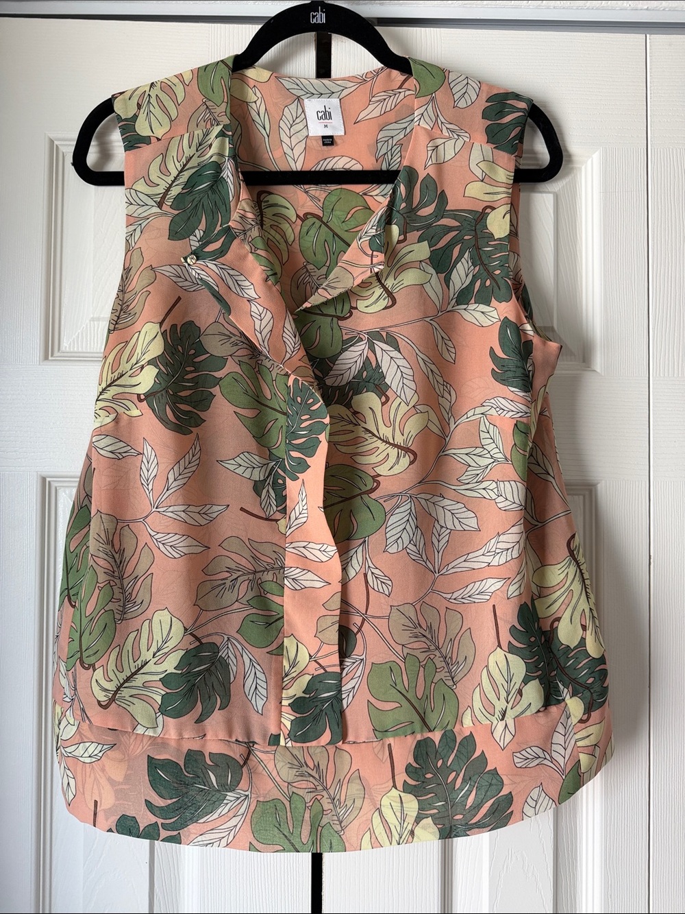 CAbi #5351 Peach Tropical Leaf Sleeveless Button-Front Camisole